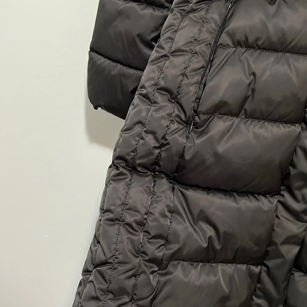 Tahari Black Mia Fitted Puffer Coat 02. - Picture 13 of 16